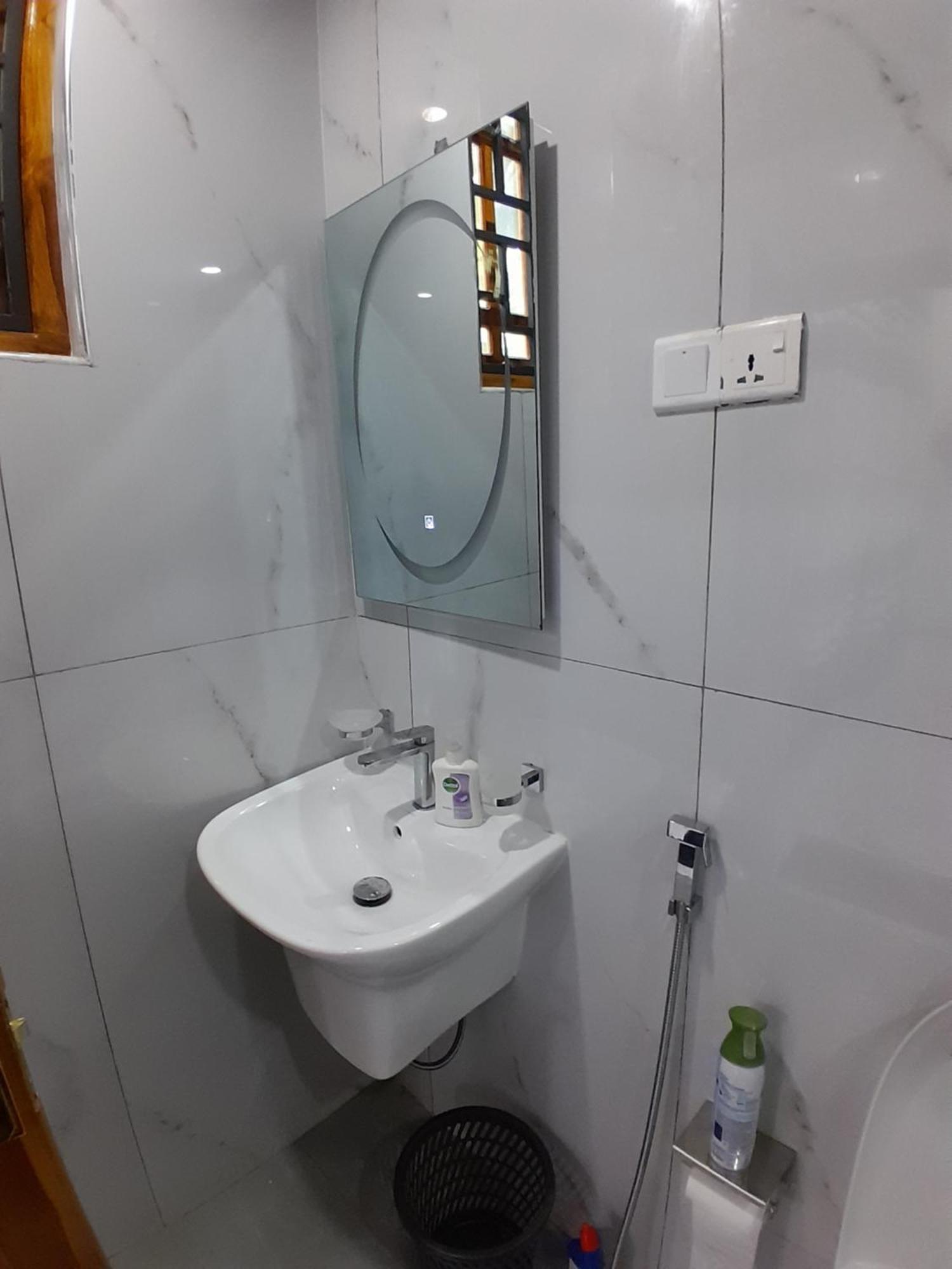 Alps Villa Jaffna Bagian luar foto
